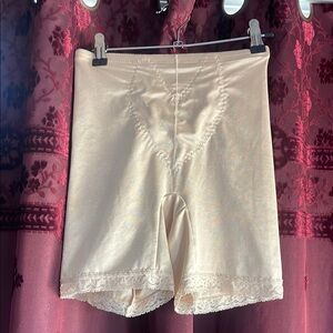 Vintage Nude Lace Trim Shapewear Shorts Size X-Large